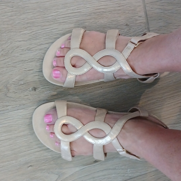 Vionic Orthotic Strappy Jodie Rose Gold Sandal - Picture 8 of 16